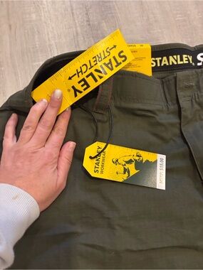 Stanley Green Mens Shorts NWT